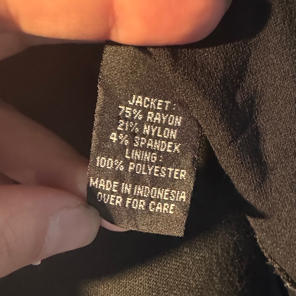 BCX Women's Black Blazer - Picture 6 of 6